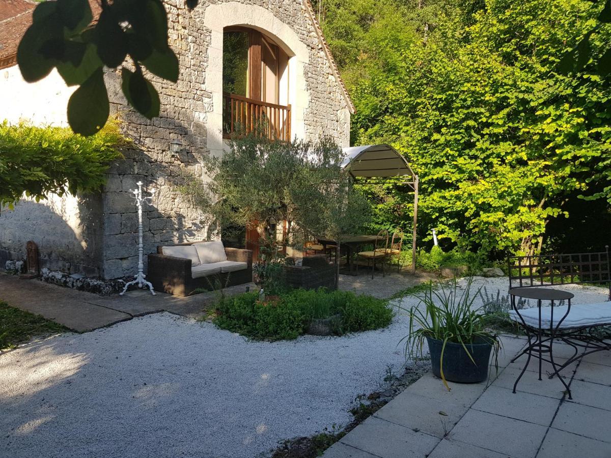 Le Moulin De Jules Et Akasha Bed & Breakfast Labastide-Murat Exterior photo