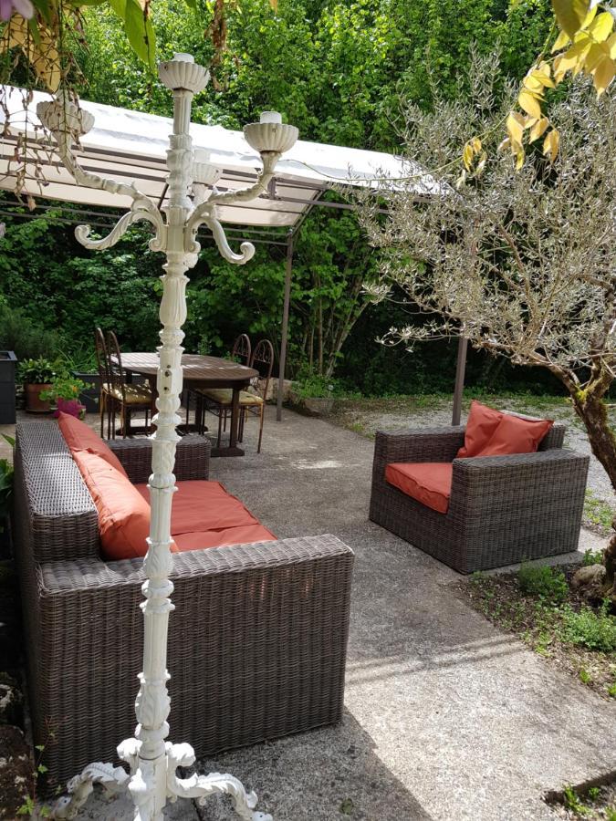 Le Moulin De Jules Et Akasha Bed & Breakfast Labastide-Murat Exterior photo